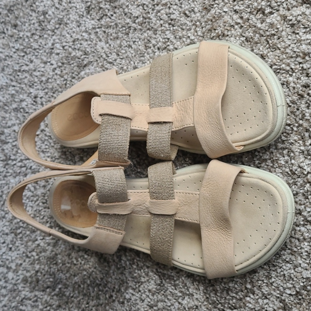 Ecco Women's Tan Strap Sandals Size 39/ 8.5 - Picture 2 of 9